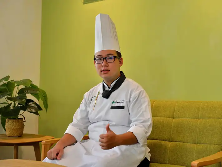 黃秉樺積極培育就業實戰力,證照與競賽獎項收穫豐碩。(圖/崑山科技大學 提供)
