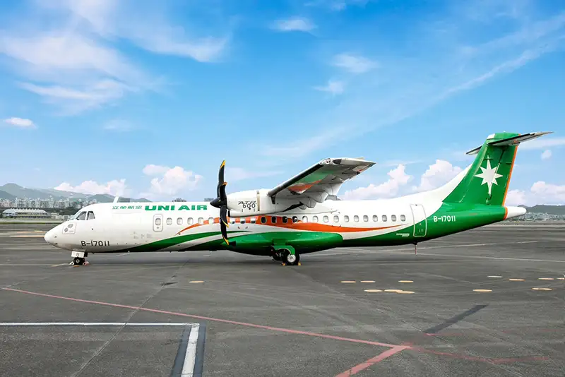 立榮航空10日宣布將向法國ATR飛機公司採購19架ATR 72-600新客機,交易總額約達4.37億美元,預計自2027年開始交付新機,2032年全數引進完畢。(長榮航空提供)
