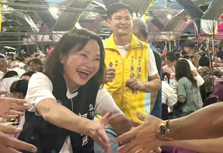 立委柯志恩表示,陳其邁市長聯合四位縣市首長向行政院長卓榮泰請命、爭錢,並提出二項訴求,綠營縣市長的動作,確實突顯地方補助被刪減的一大困境。(記者吳文欽攝)