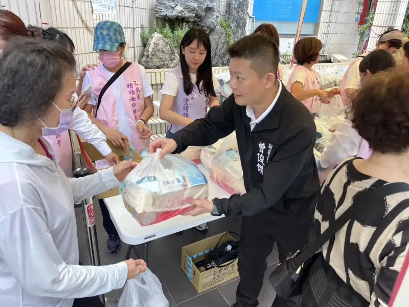副議長曾俊傑出席姐妹會公益活動 呼籲社會共同行善