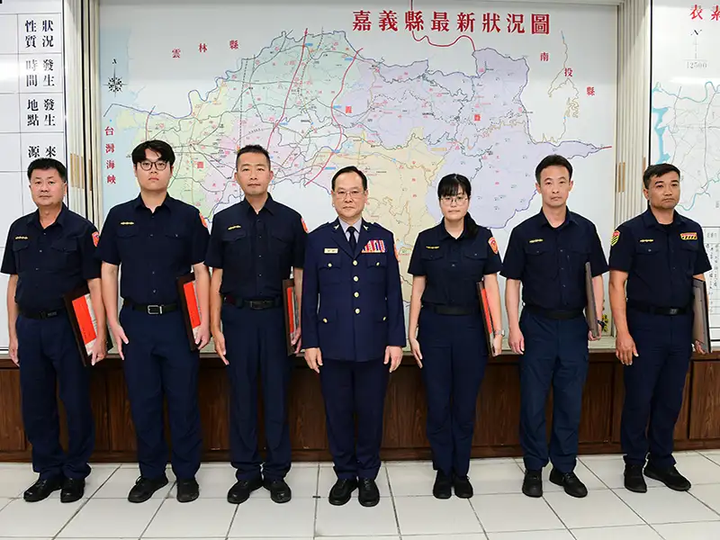 嘉縣警暖心事蹟獲肯定　警長公開表揚績優6員警