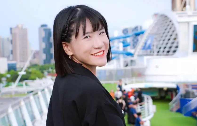 高雄市議員鄭孟洳關切郵差偷拍案，強調應正視性別暴力與數位性剝削問題，要求警方全面調查、社會局即刻啟動受害者支持機制。（記者吳文生攝）