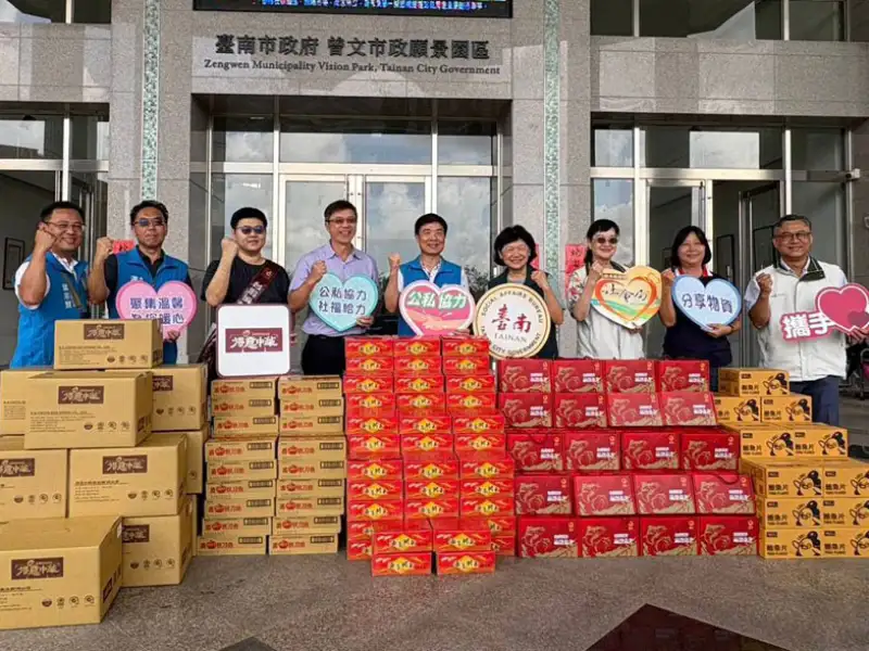 高市海洋局攜手漁業業者　捐罐頭與即食海味粽援助台南災區