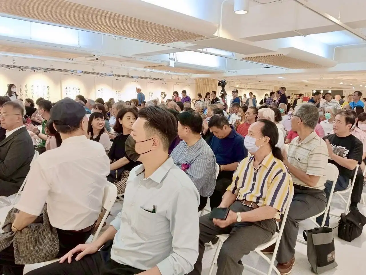 開幕現場人潮踴躍,氣氛熱烈。(記者吳文生攝)