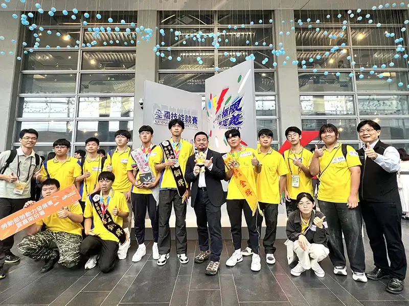 第55屆全國技能競賽落幕 雲嘉南分署建舖、粉刷職類包辦金銀銅