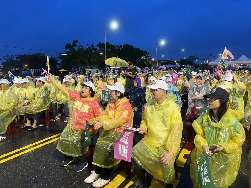 林智鴻回東部助講　籲罷免藍白結構重建健全國會