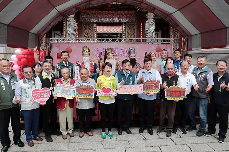 民政局局長姜淋煌代表市長黃偉哲出席四大月老一線牽未婚聯誼活動宣傳。(圖/台南市政府 提供)