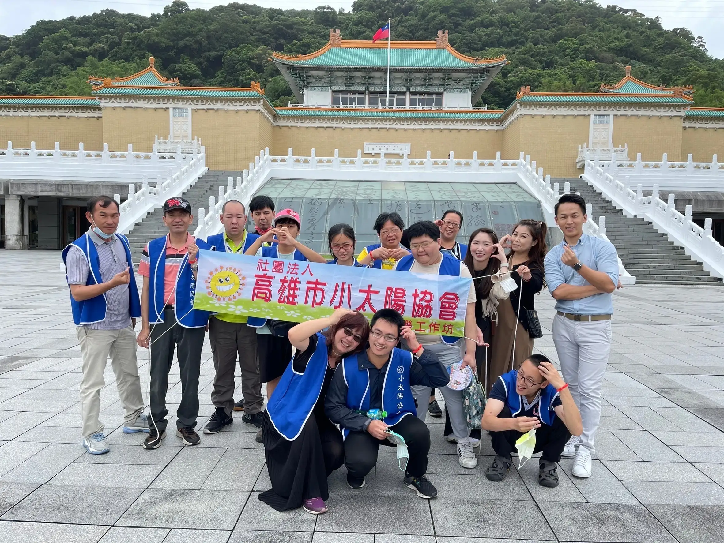 協會舉辦「小太陽圓夢之旅」活動,帶慢飛天使探索文化與自然,傳遞溫暖與關懷。(記者吳文生翻攝)