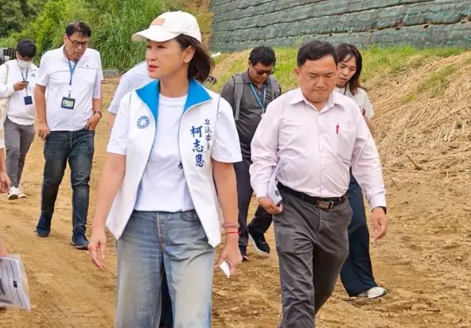 立委柯志恩表示,高雄大樹和山光電案場的開發業者林瑞豐,以及負責監造的吳姓水保技師,雙雙遭收押,這起事件不僅是個別業者的失德,更突顯目前政府對光電開發的監管缺口。(記者吳文欽攝)
