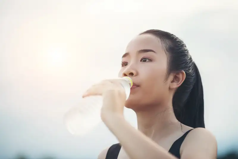 選對好水有益身體健康,讓百藥之王「水」,成為最簡單且實用的養生法。養成正確飲水習慣,從日常中守護健康。(圖/紅崴科技提供)