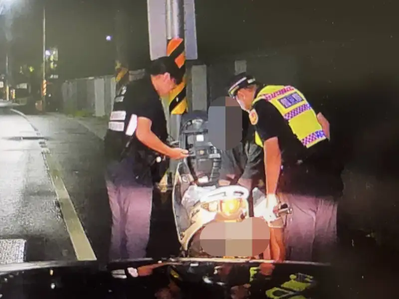 神主牌也在藏毒！ 警方巡邏眼尖起獲罕見彩虹菸及K他命等毒品
