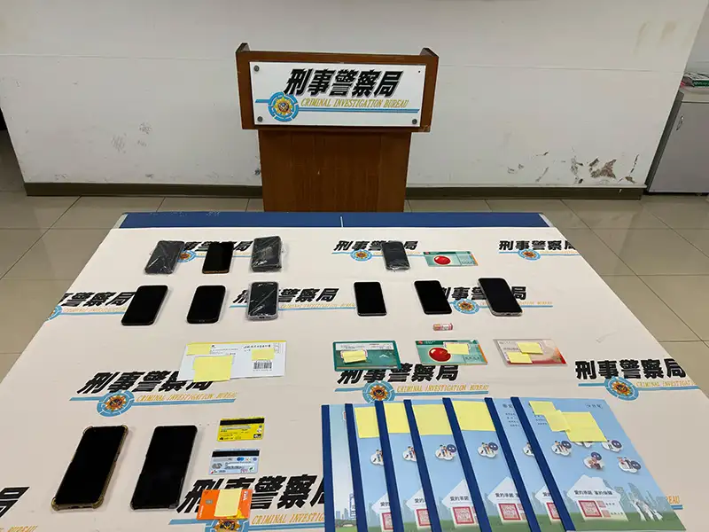詐保集團選定高雄市大寮區拷潭路偏僻路段反覆製造假車禍,作為詐領保險理賠的犯案場地。(圖/刑事局南打提供)