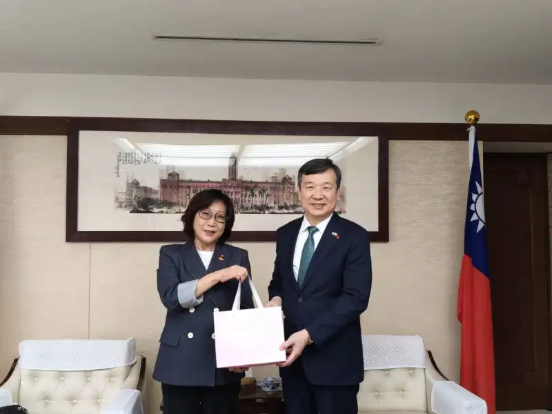康裕成率團赴日參加八王子祭　拜會駐日代表促進台日議會交流
