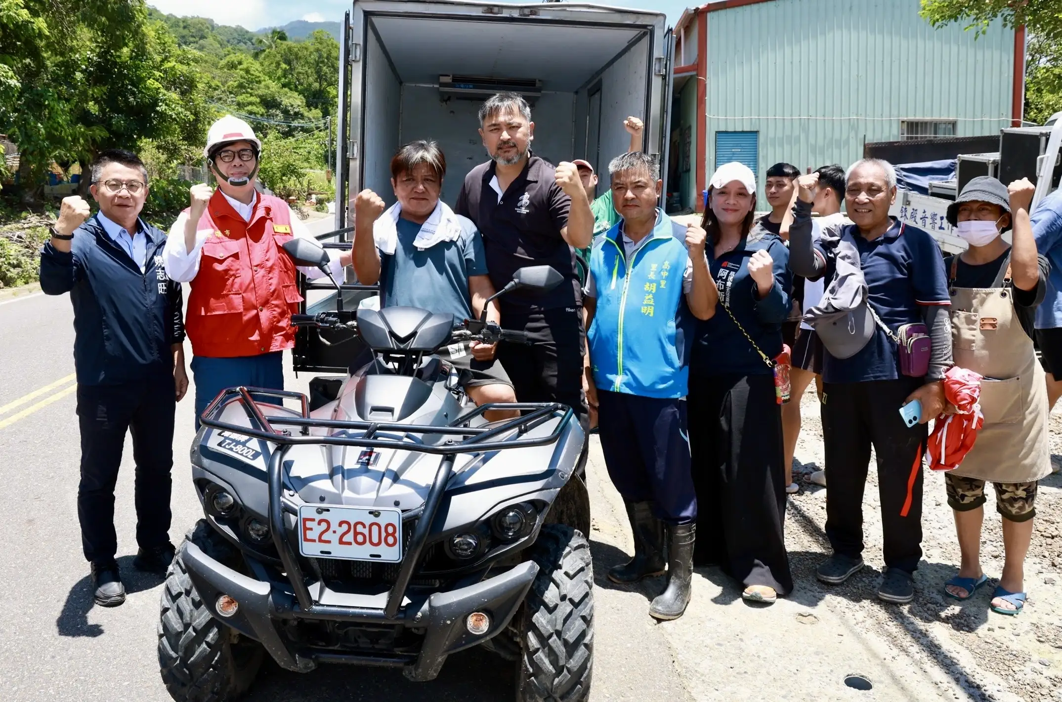 陳其邁承諾續編預算補助農用運輸車,兼顧救災運補與平日農作需求。(記者吳文生翻攝)