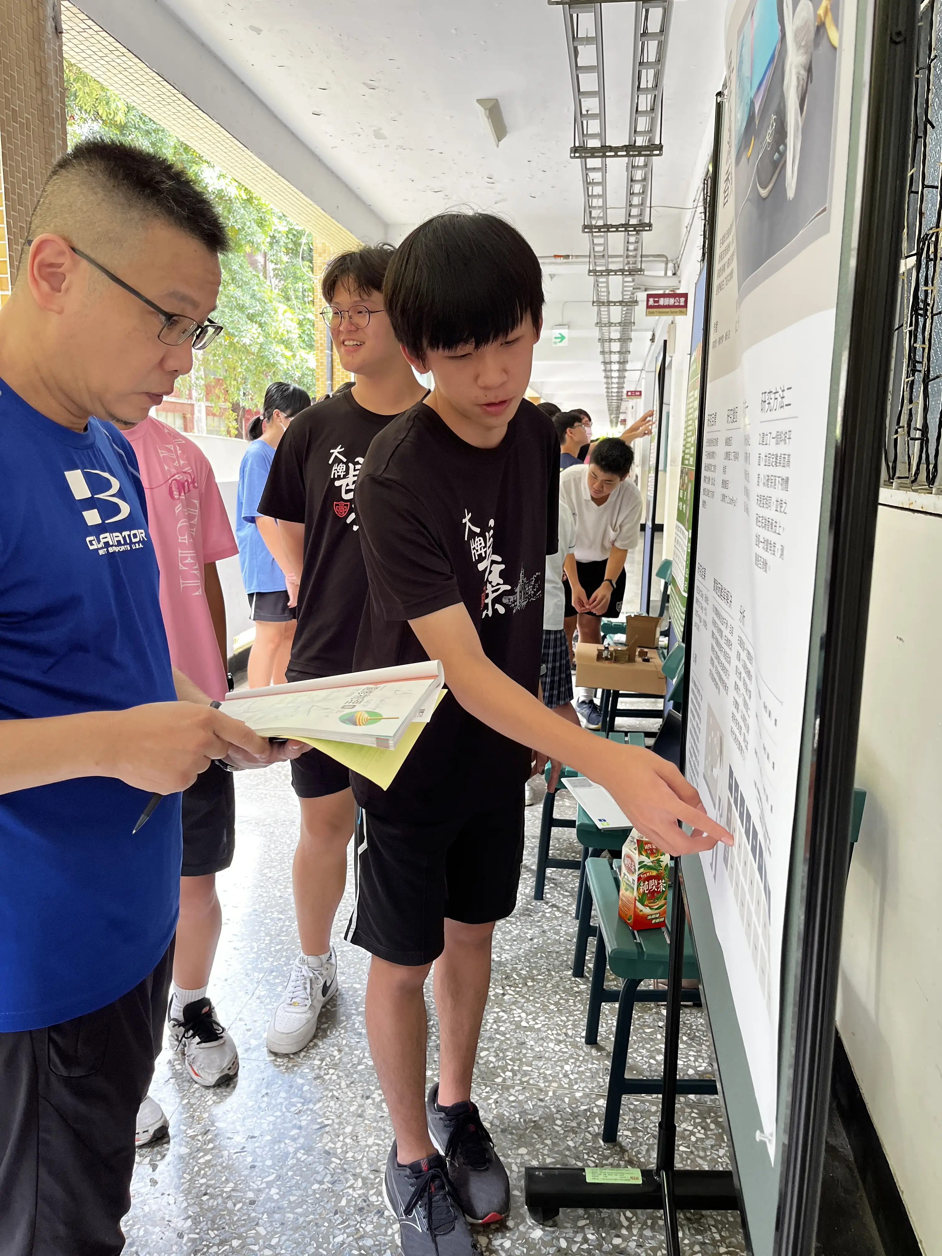 114學年度大學分科測驗中脫穎而出，順利錄取中山醫學大學醫學系。(圖/長榮中學 提供)。