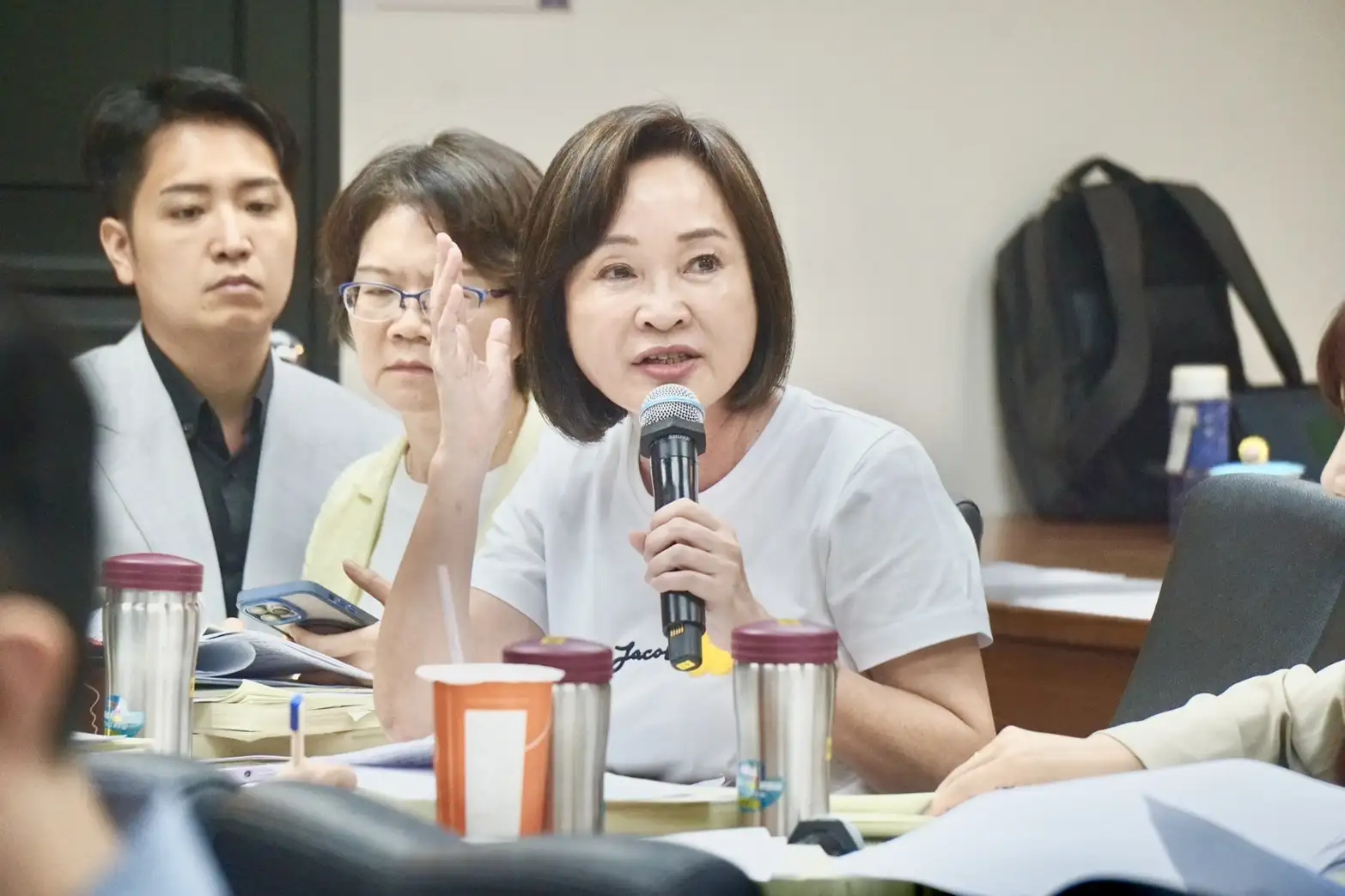立委柯志恩表示，要讓青年在各項公共政策與事務有更全面及完整參與的機會，因此，應將「十八歲公民權」納入法律條文。（柯志恩團隊提供）