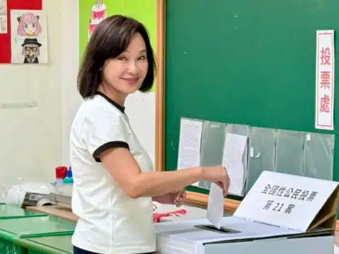 國民黨立委柯志恩表示,近期罷免案以「全軍覆沒」收場,她呼籲賴總統應正視民意、謙卑回應。(記者吳文生攝)