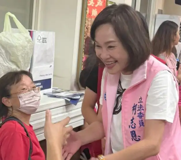 立委柯志恩指出,若賴總統領導的府院黨仍維持傲慢心態、延續鬥爭路線並操弄民粹,即使內閣改組,也難以改變人民對政府的信心。(記者吳文生攝)