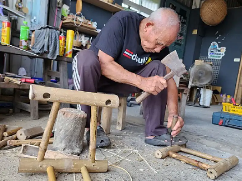 「臺南奇人帶路」左鎮竹藝傳奇——李天生師傅85歲仍展現一竹多能