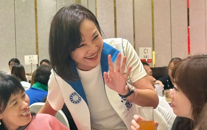 立委柯志恩分享會期問政成果,堅守「為民服務」初心,全力回應民意。(記者吳文生攝)