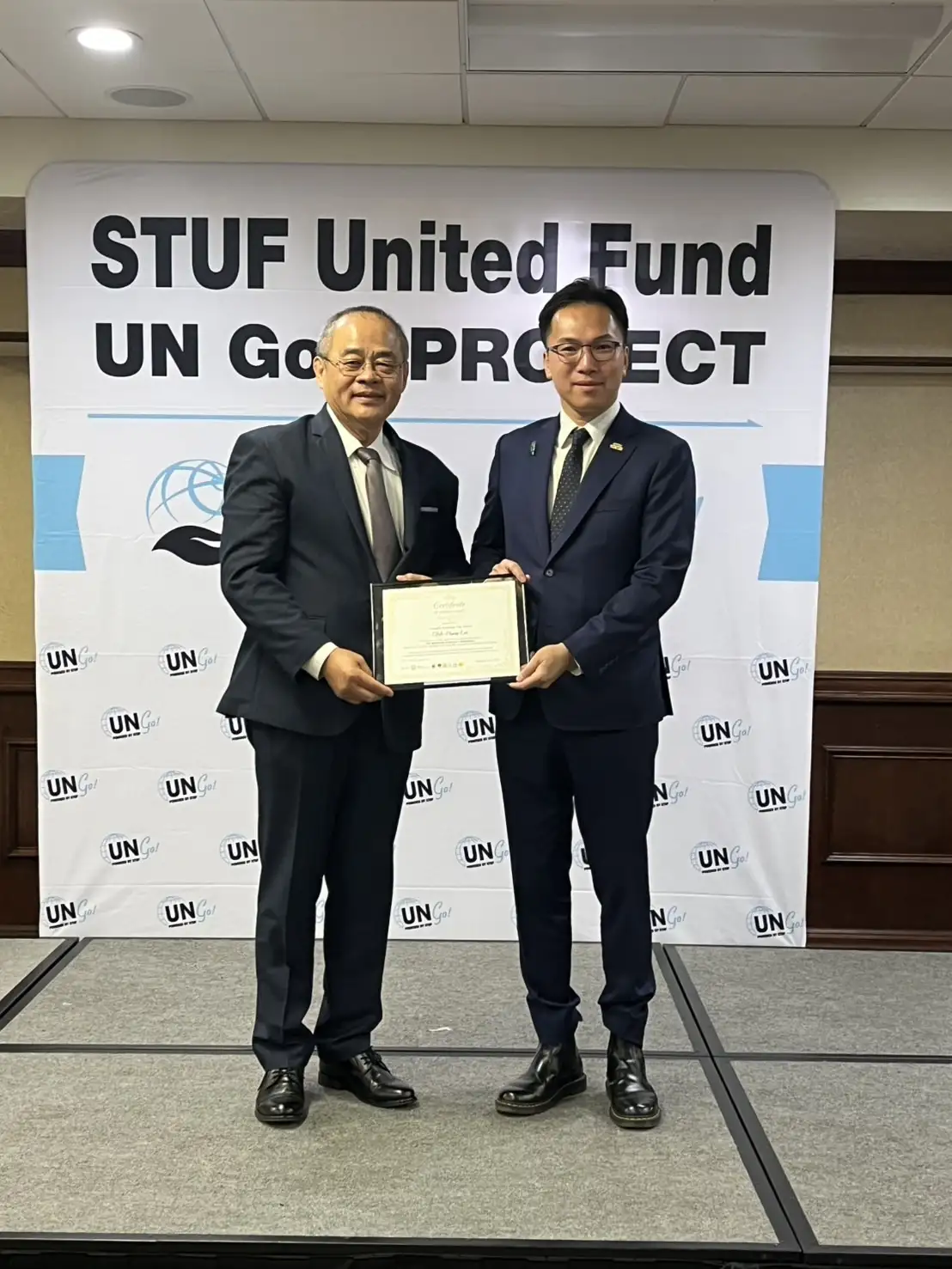 林智鴻議員在洛杉磯大會演講，強調台灣與青年世代的影響力。（林智鴻提供）