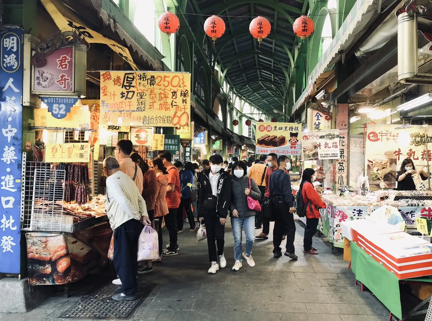高雄市政府觀光局將於9月21日在三塊厝車站舉辦「乘風而騎—三民火車快飛單車微旅行」活動。（觀光局提供）