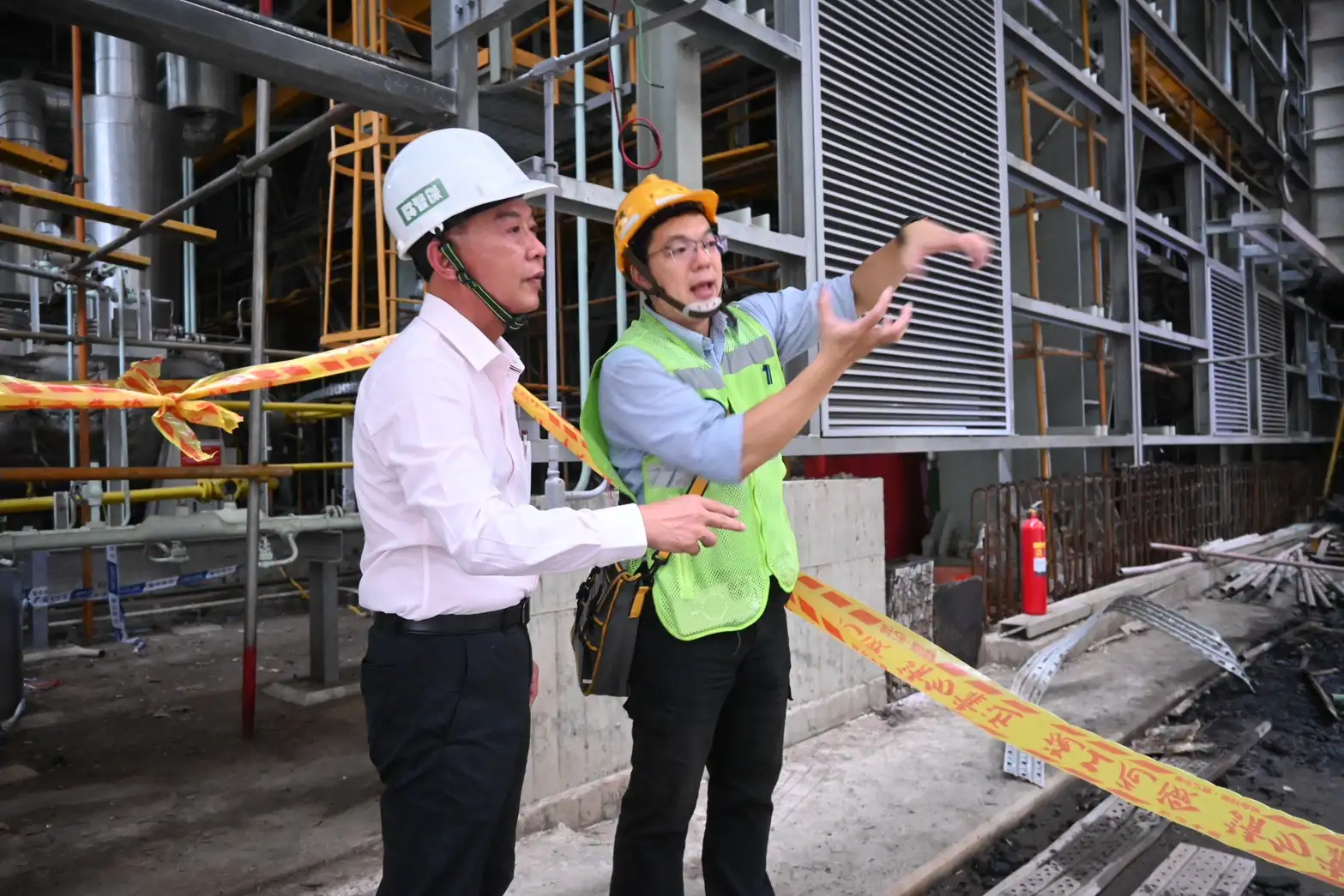 立委許智傑要求台電復工前必須以居民安全為首、建立完整SOP，確保電廠安全無虞。（記者吳文生攝）
