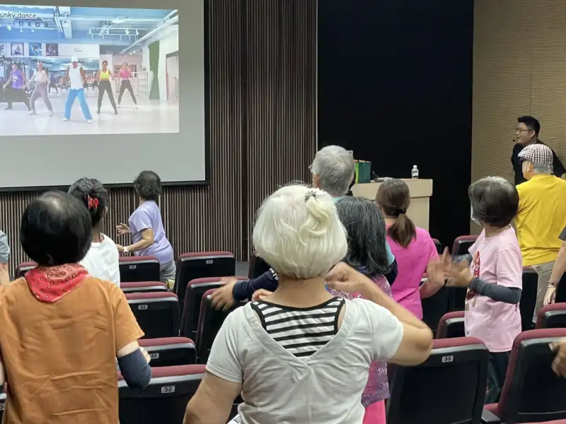 跟著高皓珉營養師擺脫口慾與健康的糾纏