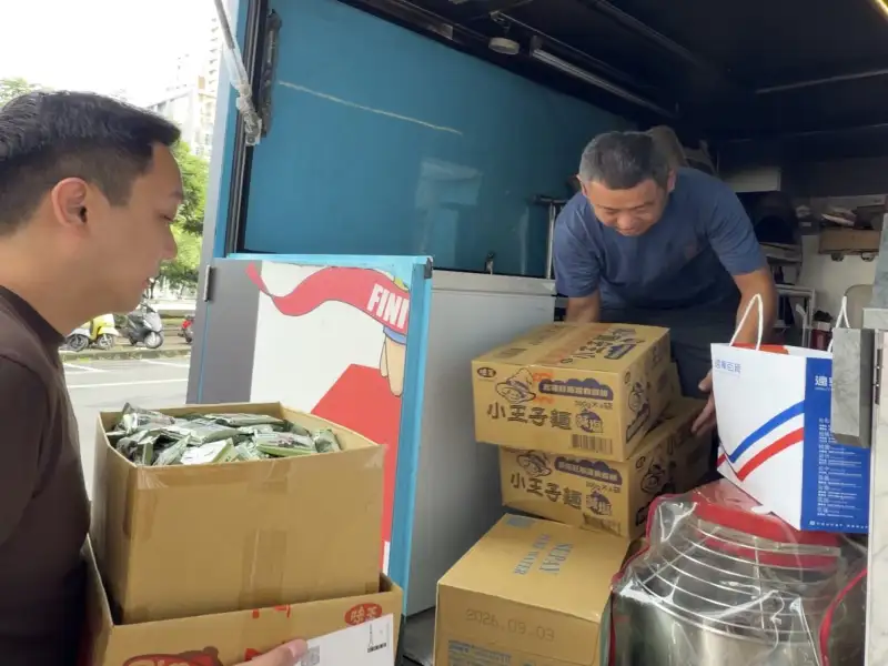 張以理攜手在地青創披薩品牌　送暖花蓮災區提供熱食援助