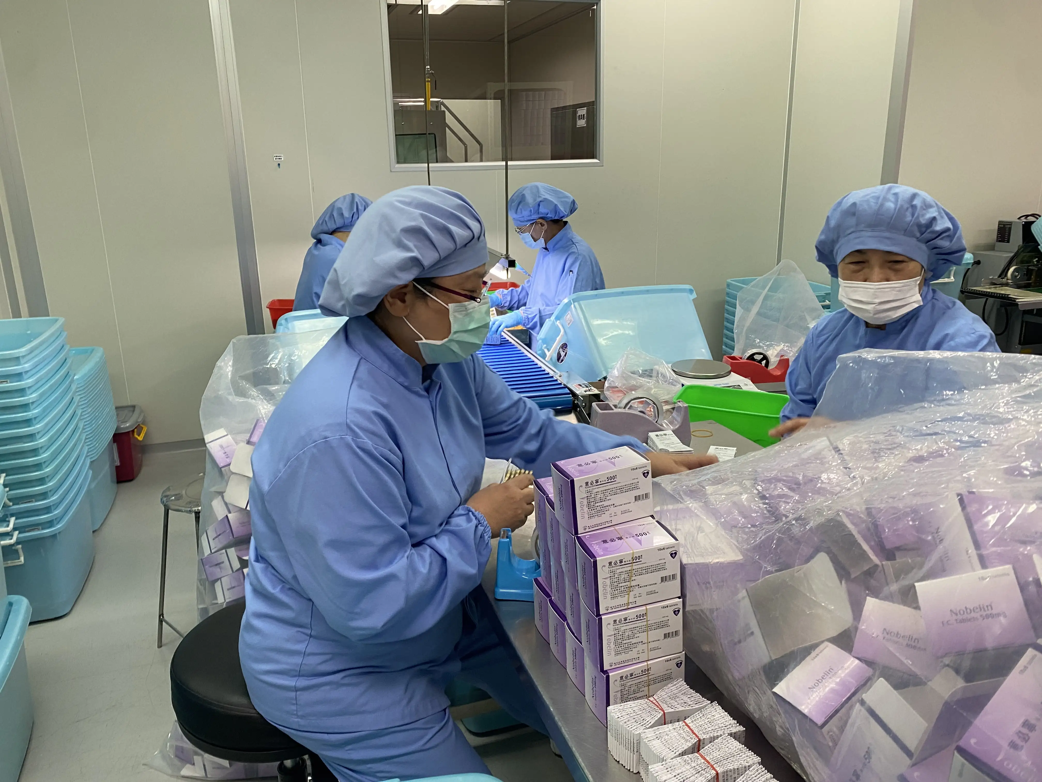 南部某藥廠善用勞動部資源搶佔用人先機，續留多位優秀屆退員工，持續發揮寶貴價值，提升企業經驗傳承。(圖/雲嘉南分署 提供)