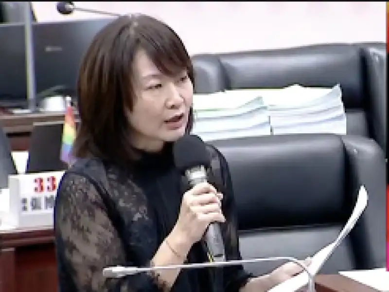 陳麗娜議員揭醫管中心權責重疊亂象　質疑設置必要性與合法性