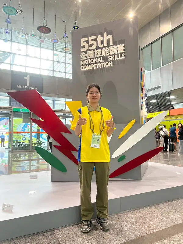 莊玉雪首次參加展示設計職類,就拿下該職類第55屆分區賽、全國賽、二階國手選拔賽第一名的成績。(圖/雲嘉南分署 提供)