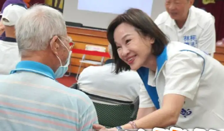 立委柯志恩呼籲,當台灣進入「超高齡」社會,政府對對老人應有更完善的照顧。(記者吳文欽攝)