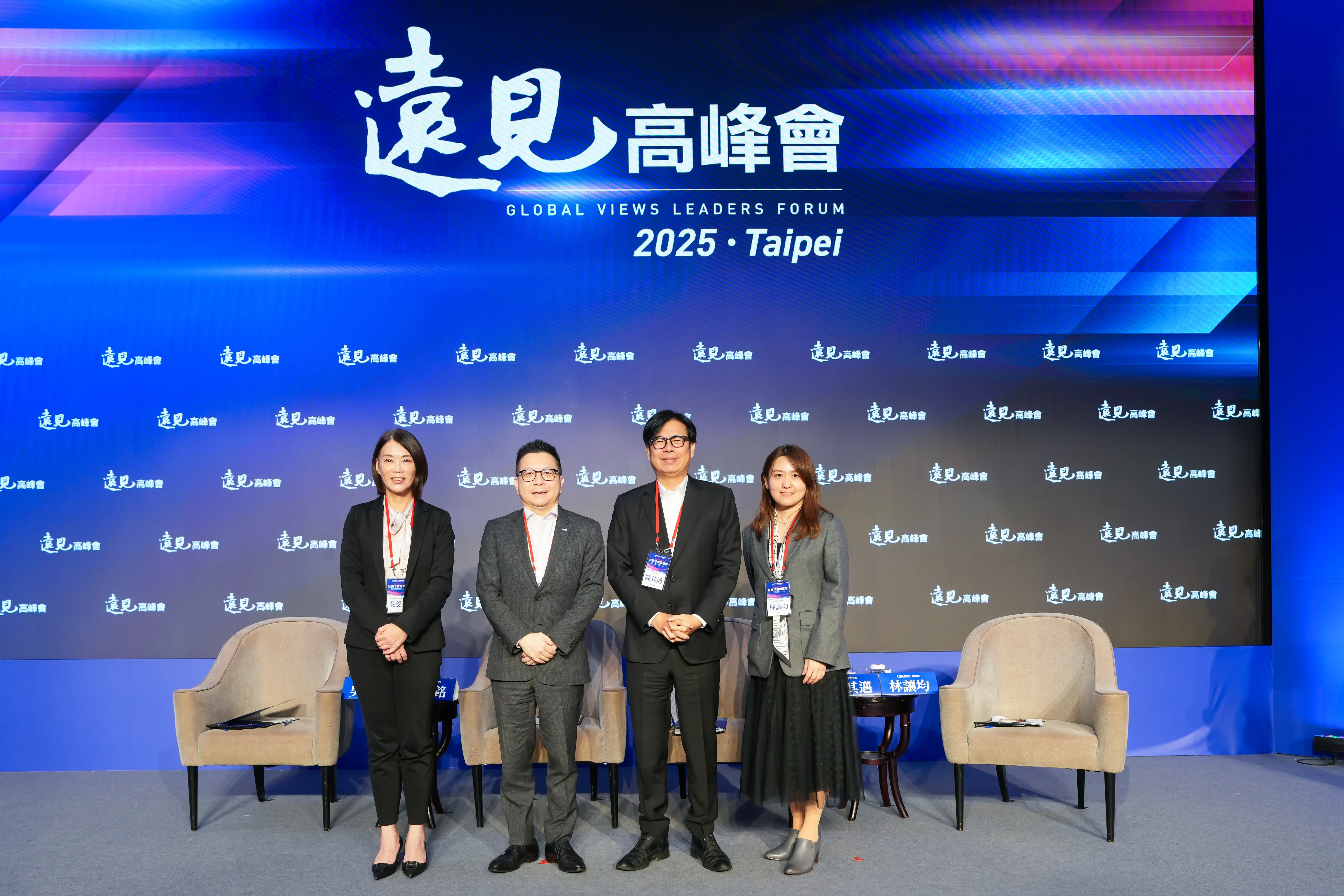 市長陳其邁說明「006688」優惠方案，期盼吸引業者進駐高雄，共同開啟資產管理產業新篇章。（記者吳文生翻攝）