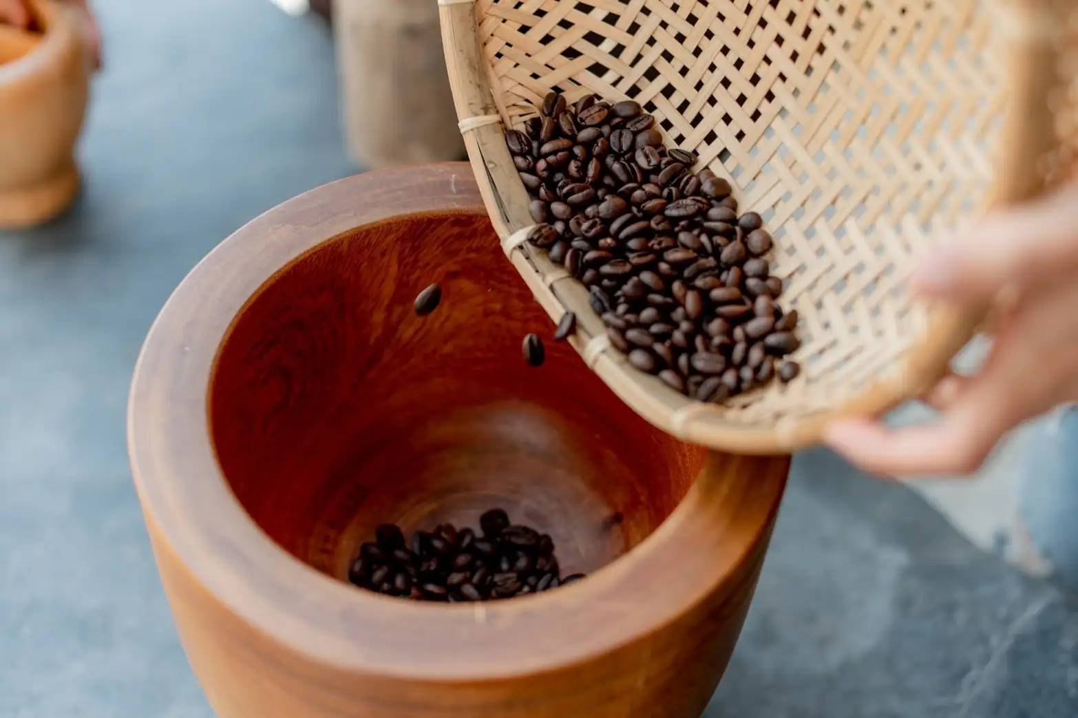 里佳-嘉娜百藝工坊-咖啡烘豆。（圖／文化觀光局　提供）