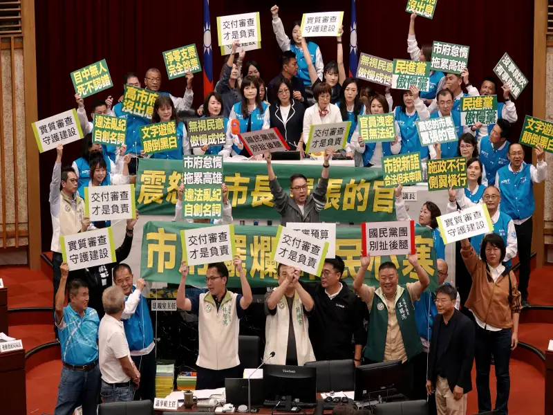 審查總預算藍綠爆發衝突       議長認處理未臻周延致歉