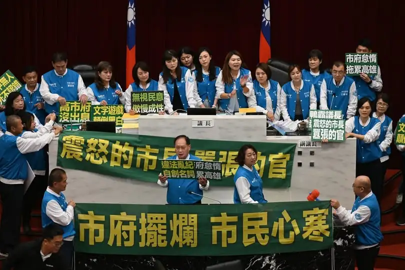 市議員許采蓁強調，為了捍衛議會尊嚴與監督職責，她絕對不會退縮。（記者吳文生攝）