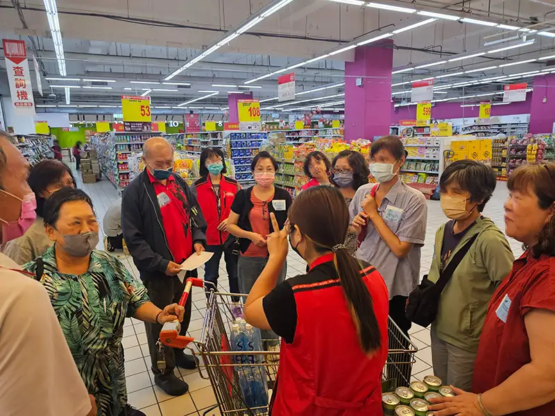 銀髮中心助攻再就業──產業參訪攜手大全聯引領中高齡重返職場