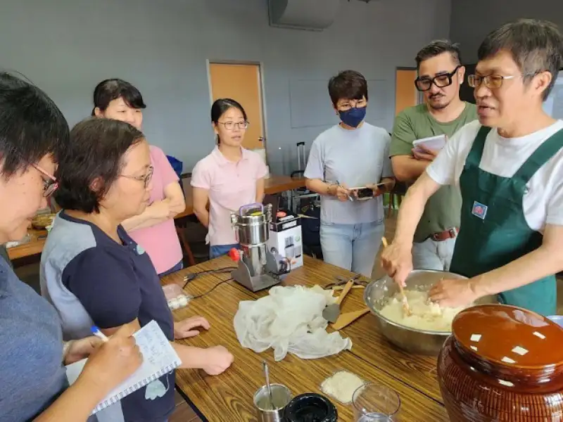 「臺南奇人帶路」食物魔法師丮硠‧瑪那　用族語說故事、傳承原民製麴智慧